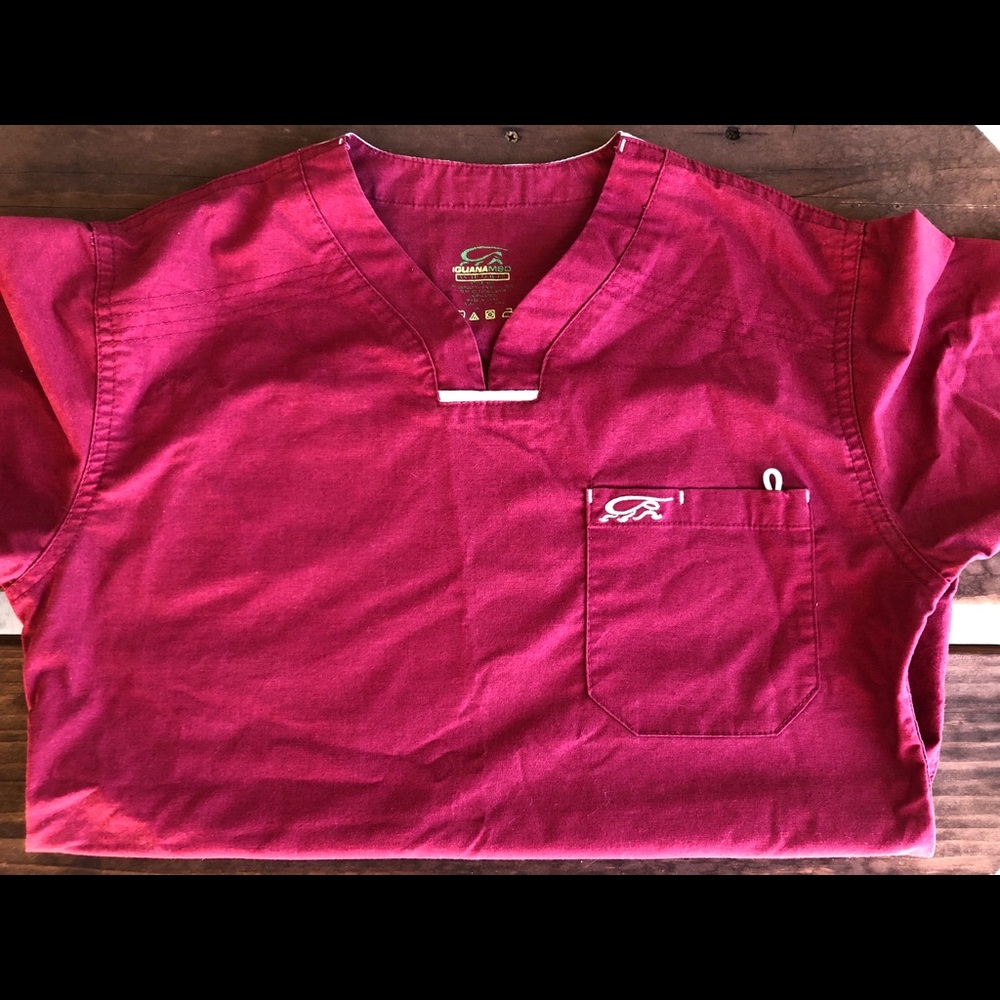 IguanaMed Scrubs
